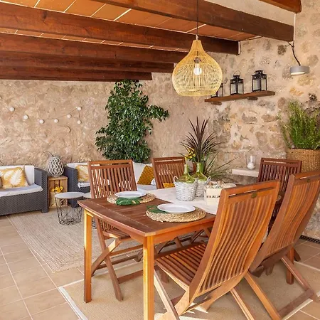 Bona Vista With Mountain Views By Bebreeze Pollenca